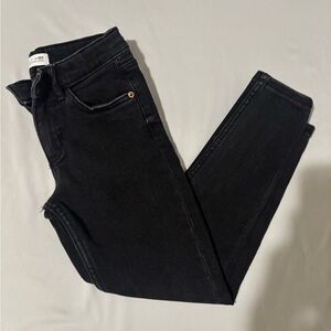 Zara Girls Black Skinny Jeans, size 7.